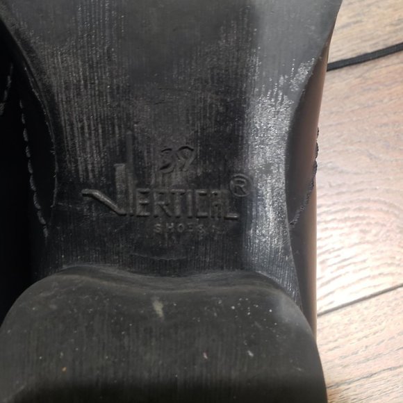 *SOLD* All leather men's dress shoe* - Picture 6 of 6